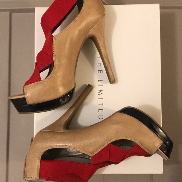 The limited heels - Picture 2 of 3